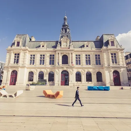 La Maison De La Liberte Jean-francois De La Perouse Apartment Poitiers