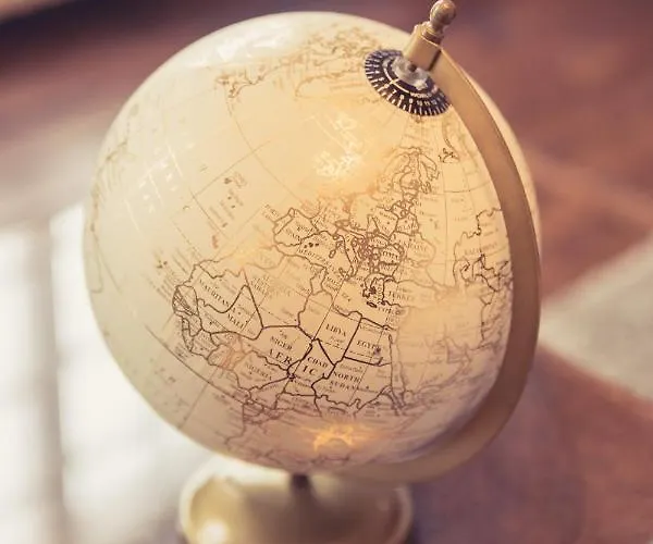 Apartment La Maison De La Liberte Jean-francois De La Perouse Poitiers