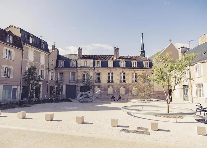 La Maison De La Liberte Jean-francois De La Perouse Apartment Poitiers
