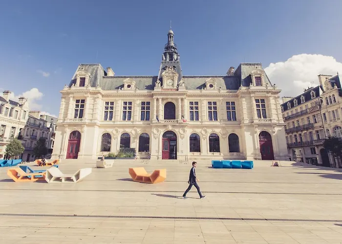 La Maison De La Liberte Jean-francois De La Perouse Apartment Poitiers