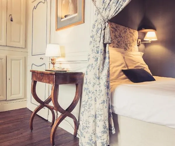 La Maison De La Liberte Jean-francois De La Perouse Poitiers