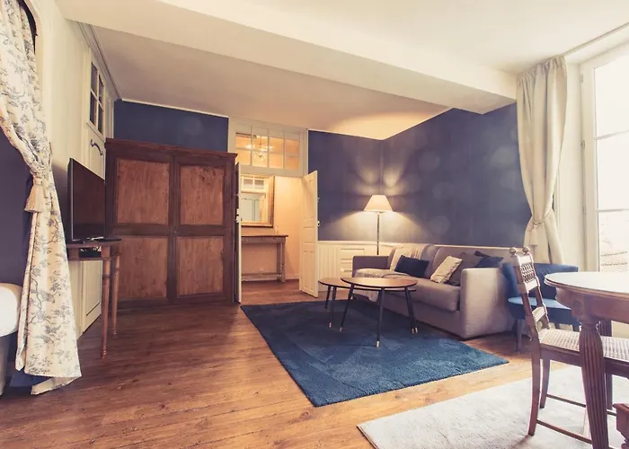 Apartment La Maison De La Liberte Jean-francois De La Perouse Poitiers